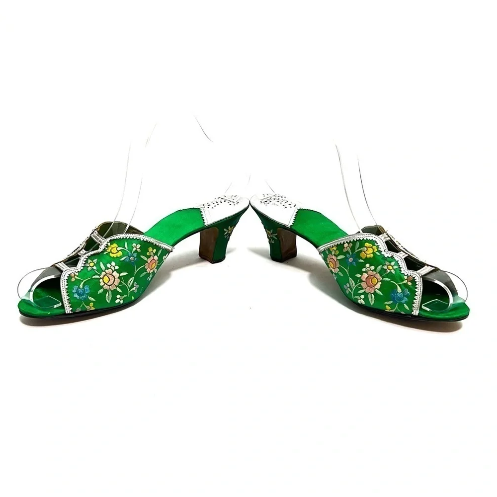 Antique 1920s green silk floral embroidered open toe heeled boudoir slippers